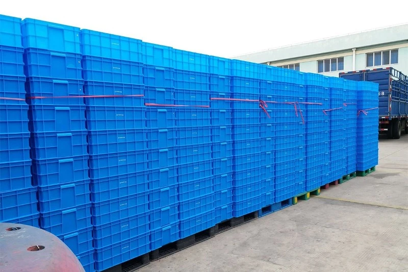 Plastic Turnover Crates for Manufacturing: Types, Uses and Selection